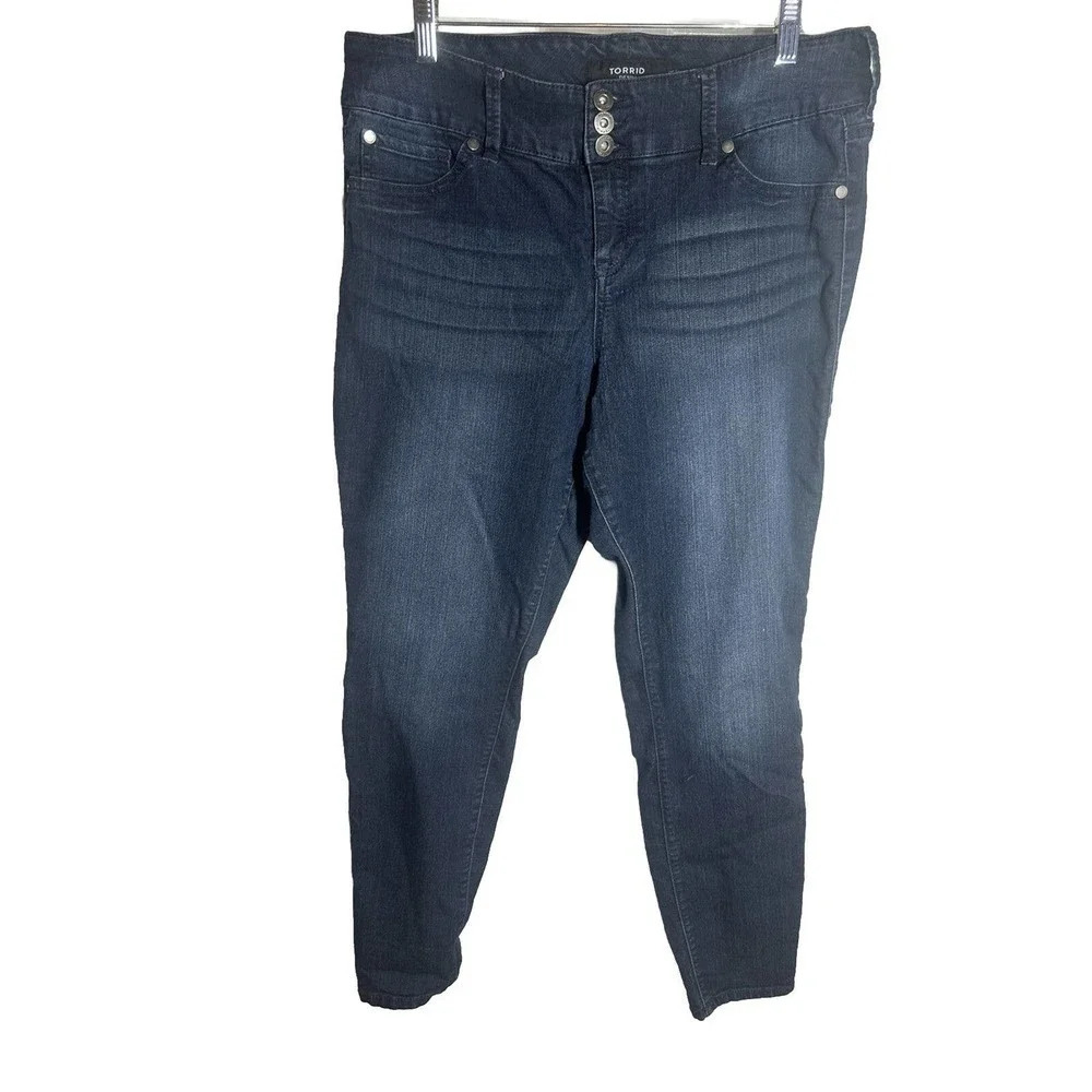Torrid Women’s Skinny Jeans Size 16R.